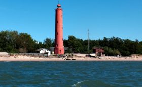 Akmeņrags Lighthouse