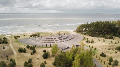 Memorial to the Holocaust Victims