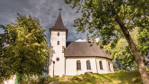 Priekules luterāņu baznīca