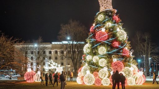 Christmas Decorations Bring Light and Wonder