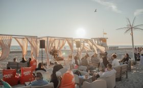 Beach bar 